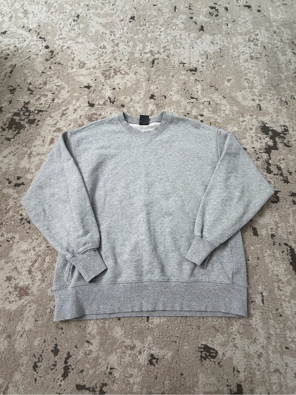 Aritzia Tna Boyfriend Fit Crewneck Sweatshirt Size Small in Terry Fleece